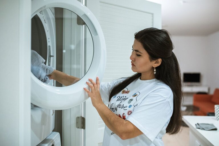 Tips for Caring for Your Clothes Longer to Keep Them Looking Fresh